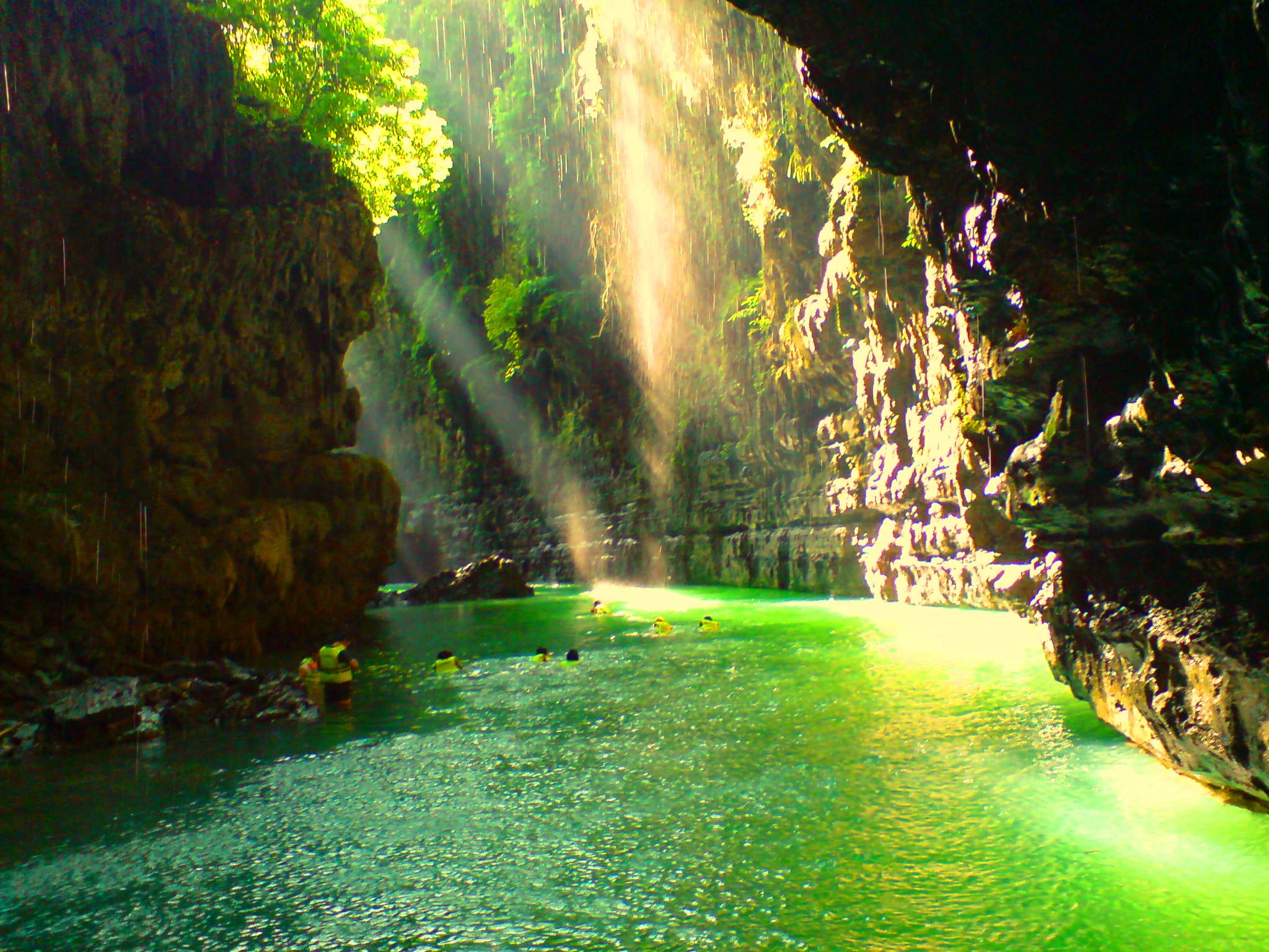 Cukang Taneuh (Green Canyon), Indonesia Travel Guide